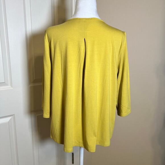 J. Jill Wearever Collection Golden Yellow Flowy Stretchy Top Size Medium EUC - Picture 4 of 9